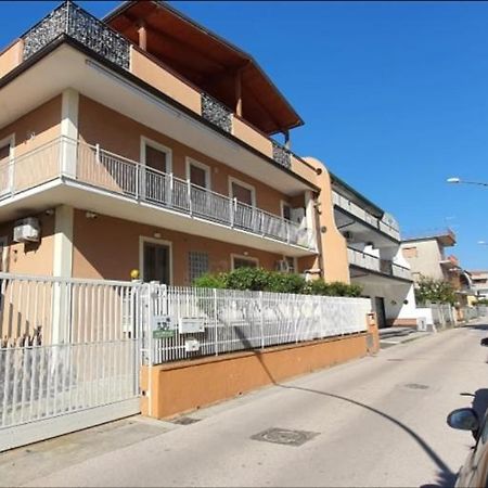 I Pini B&B Recale Esterno foto