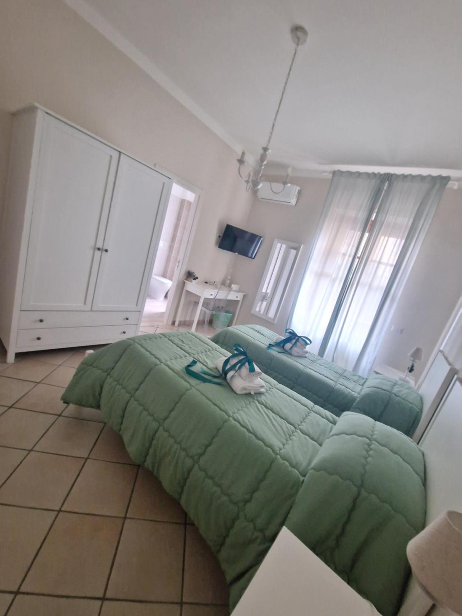 I Pini B&B Recale Esterno foto